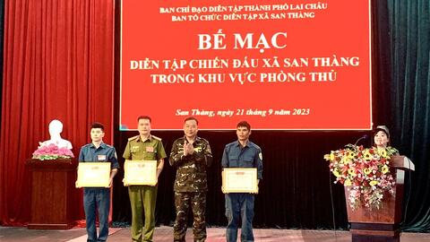 Xã San Thàng diễn tập trong khu vực phòng thủ năm 2023
